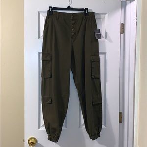 Forever 21 Cargo Pant Joggers